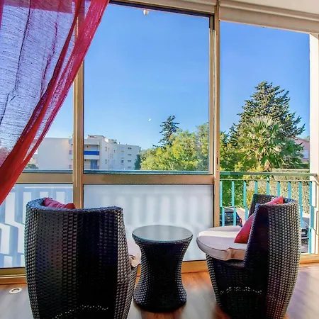 Apartment Studio For 2 With Balcony In Raphael Saint-Raphael (Var)